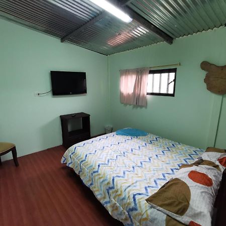 Hostal De La Montana Ecoturismo Мокоа Экстерьер фото