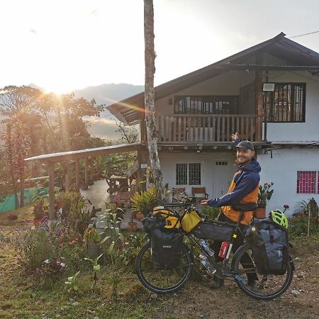 Hostal De La Montana Ecoturismo Мокоа Экстерьер фото